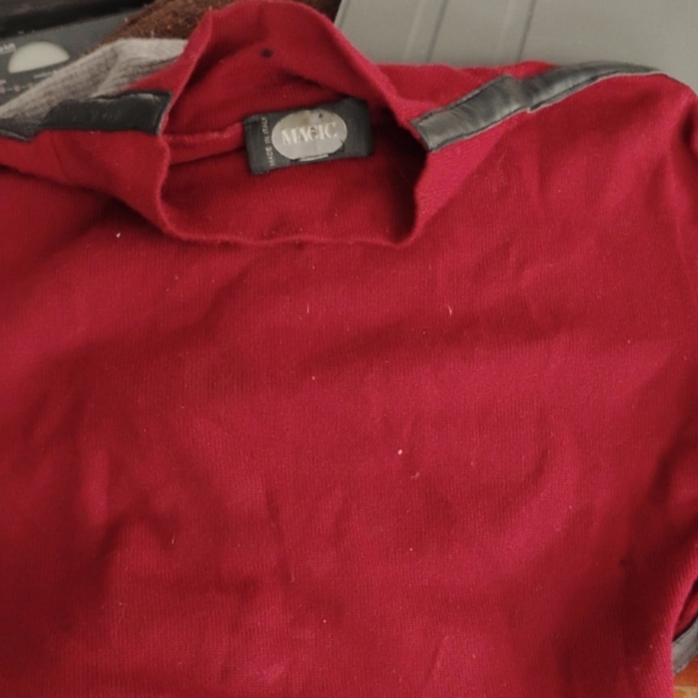 Magic ITALIAN DESIGNER VINTAGE BRICK RED BLACK LEATHER TRIM SLEEVES & SIDES Sz M